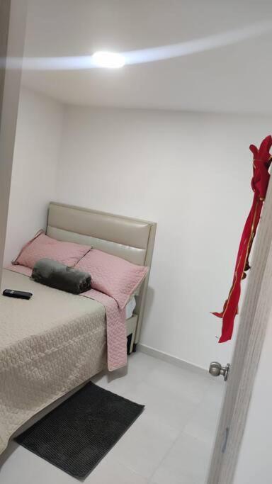 Viviendas Turisticas Sara Angel 1 Apartment ซาเลนโต ภายนอก รูปภาพ